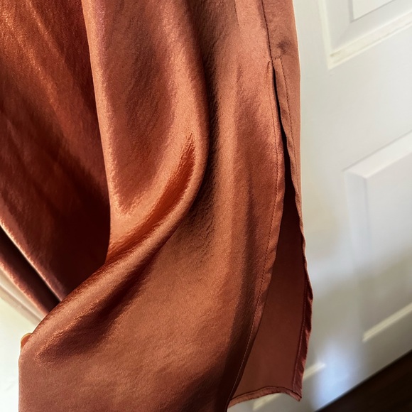 Women's Metallic Skirt - Red - Picture 6 of 6